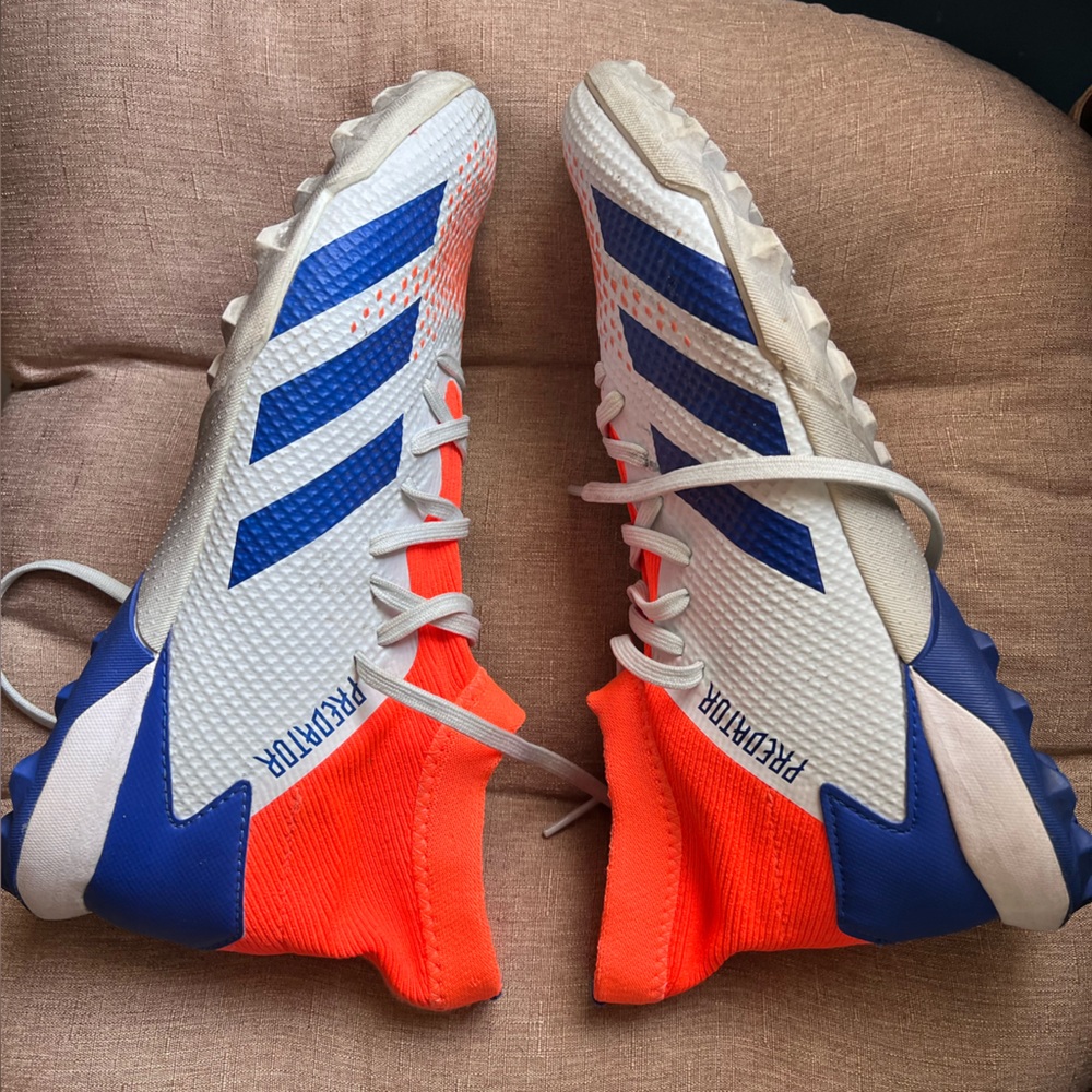 GREAT Condition Adidas Predator soccer cleats